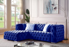 Load image into Gallery viewer, Paris Full buttoned chesterfield couch
