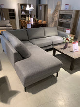 Load image into Gallery viewer, Toulouse L shaped couch R5500
