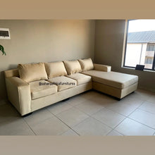 Load image into Gallery viewer, Velvet Lester Couch R5999
