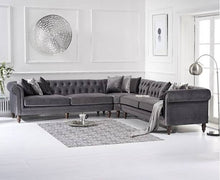 Load image into Gallery viewer, Chesterfield Corner couch
